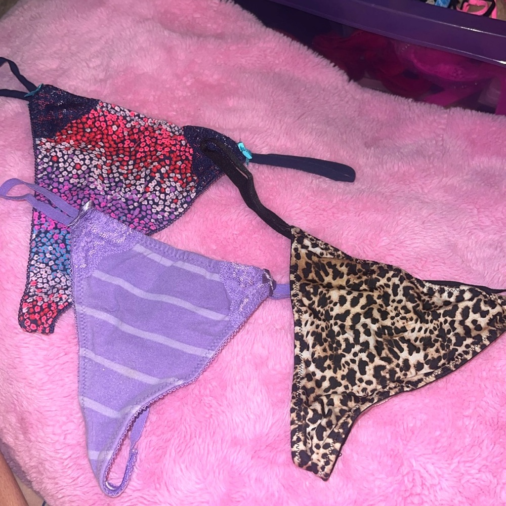 VS thongs